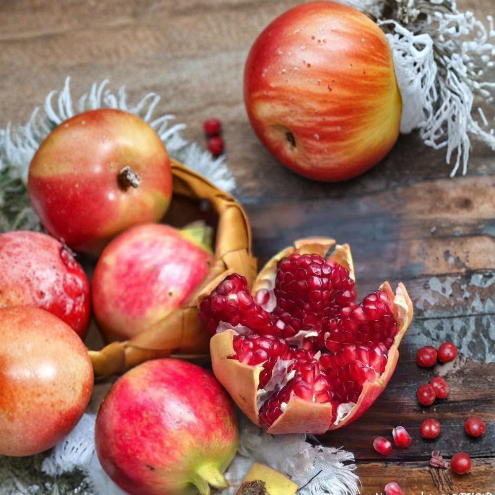 Tunisian Soft-Seed Pomegranate Plant Live Tree – Punica granatum, Sweet Nearly Seedless Fruit, High Juice Yield, Edible Garden Tree